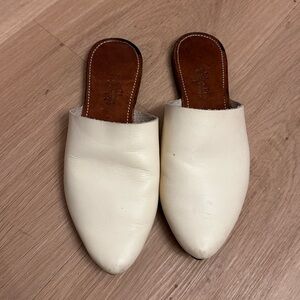 Minimalist Cream Leather Pointed Mules — Slip-On Comfort